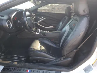 2019 Chevrolet Camaro 2SS with VIN 1G1FH3D71K0135690, listed as a Copart auction lot 43061115 with 85,780 mi miles and Salvage Title. Bid and sale history available at carsss.com. Image 7.