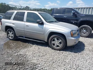 2006 Chevrolet TrailBlazer LS with VIN 1GNDS13S662165800, listed as a IAAI auction lot 42123948 with 270,074 mi miles and . Bid and sale history available at DreamBid. Image 1.