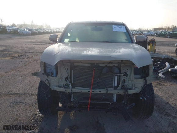2017 Toyota Tacoma SR5 with VIN 3TMCZ5AN9HM085388, listed as a IAAI auction lot 41118155 with 113,998 mi miles. Bid and sale history available at carsss.com. Image 13.