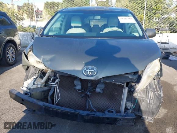 2013 Toyota Sienna LE AAS with VIN 5TDKK3DC0DS313786, listed as a IAAI auction lot 41981268 with 162,423 mi miles. Bid and sale history available at carsss.com. Image 12.