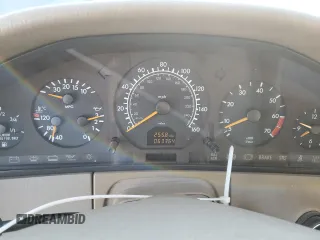 1998 Mercedes-Benz S-Class with VIN WDBGA43GXWA400256, listed as a Copart auction lot 51391515 with 63,364 mi miles and Clean Title. Bid and sale history available at carsss.com. Image 9.
