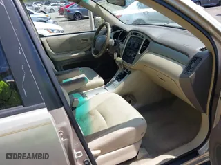 2006 Toyota Highlander with VIN JTEGP21A660103005, listed as a IAAI auction lot 41806730 with 262,838 mi miles. Bid and sale history available at carsss.com. Image 5.
