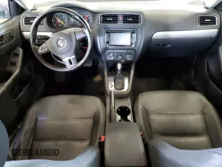 2011 Volkswagen Jetta TDI with VIN 3VWLL7AJ3BM078323, listed as a Copart auction lot 61812565 with 123,307 mi miles and Salvage title. Bid and sale history available at DreamBid. Image 8.