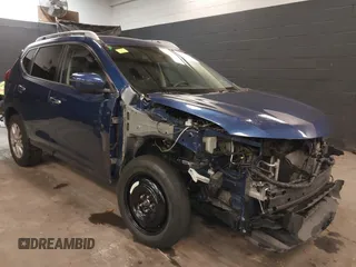 2019 Nissan Rogue SV with VIN KNMAT2MV4KP509533, listed as a IAAI auction lot 41939103 with 68,071 mi miles. Bid and sale history available at carsss.com. Image 6.