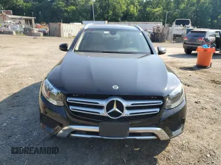 2018 Mercedes-Benz GLC 300 with VIN WDC0G4JB8JV061971, listed as a Copart auction lot 61849395 with 55,549 mi miles and Salvage title. Bid and sale history available at DreamBid. Image 5.