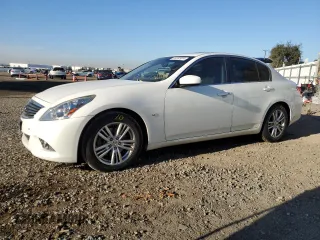 2015 Infiniti Q40 with VIN JN1CV6AP5FM503735, listed as a Copart auction lot 81282974 with 118,402 mi miles and Salvage Title. Bid and sale history available at carsss.com. Image 1.
