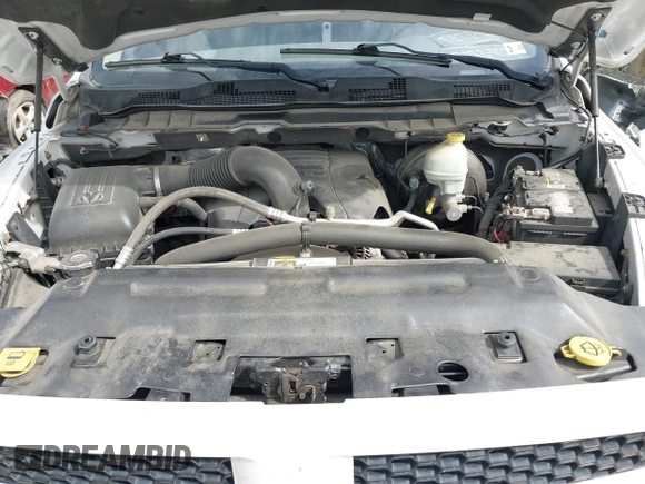 2015 Ram 1500 Express z VIN 1C6RR7KT0FS599158, wystawiony jako IAAI lot #42204986 z przebiegiem 113 478 mil mil oraz . Historia ofert i sprzedaży dostępna na DreamBid. Obrazek 10.