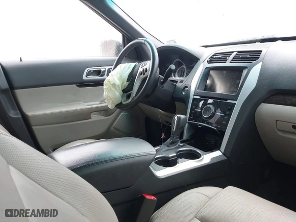 2015 Ford Explorer Limited with VIN 1FM5K7F85FGB30809, listed as a IAAI auction lot 41499836 with 102,332 mi miles. Bid and sale history available at carsss.com. Image 5.
