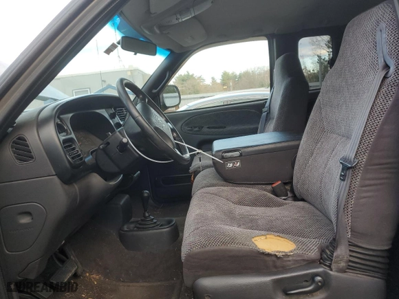2000 Dodge Ram 1500 with VIN 3B7HF13Y6YM201905, listed as a Copart auction lot 79347524 with 86,305 mi miles and Clean Title. Bid and sale history available at carsss.com. Image 7.