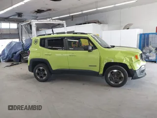 2017 Jeep Renegade Sport z VIN ZACCJBAB5HPF90613, wystawiony jako IAAI lot #42566902 z przebiegiem 172 923 mil mil oraz . Historia ofert i sprzedaży dostępna na DreamBid. Obrazek 13.