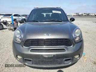 2013 MINI Countryman S with VIN WMWZC3C58DWP21027, listed as a Copart auction lot 57326575 with 108,151 mi miles and Clean title. Bid and sale history available at DreamBid. Image 5.