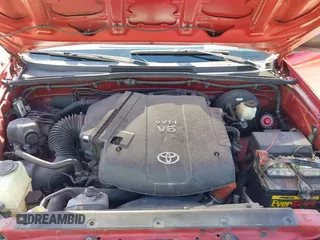 2014 Toyota Tacoma PreRunner with VIN 5TFJU4GN0EX053443, listed as a IAAI auction lot 41986798 with 172,988 mi miles. Bid and sale history available at carsss.com. Image 10.