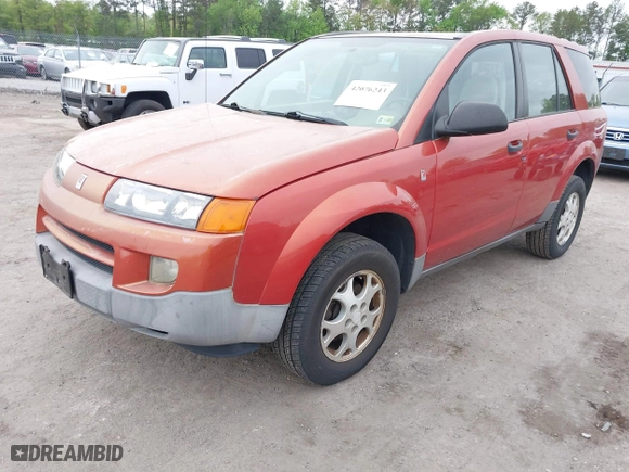 2003 Saturn VUE with VIN 5GZCZ63B13S869300, listed as a IAAI auction lot 42076243 with 147,936 mi miles. Bid and sale history available at carsss.com. Image 2.