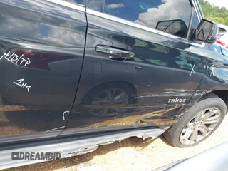 2016 Chevrolet Tahoe LT z VIN 1GNSCBKC5GR137919, wystawiony jako IAAI lot #42334905 z przebiegiem 178 837 mil mil oraz . Historia ofert i sprzedaży dostępna na DreamBid. Obrazek 18.