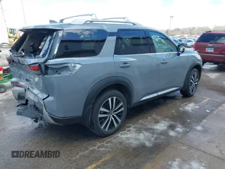 2023 Nissan Pathfinder Platinum с VIN 5N1DR3DK0PC207125, выставлен на аукционе IAAI как лот 41848785 с пробегом 22 068 миль миль и . История ставок и продаж доступна на DreamBid. Изображение 4.