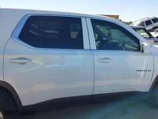 2019 Chevrolet Traverse LS with VIN 1GNERFKWXKJ286587, listed as a IAAI auction lot 41845285 with 283,381 mi miles. Bid and sale history available at carsss.com. Image 13.