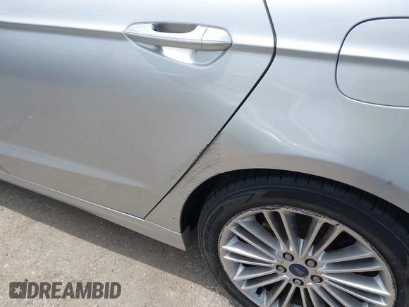 2015 Ford Fusion SE с VIN 3FA6P0HD8FR292587, выставлен на аукционе IAAI как лот 42631276 с пробегом 181 726 миль миль и . История ставок и продаж доступна на DreamBid. Изображение 13.