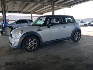 2011 MINI Hardtop S with VIN WMWSV3C56BTY12887, listed as a Copart auction lot 52908725 with 65,348 mi miles and Non repairable. Bid and sale history available at DreamBid. Image 1.