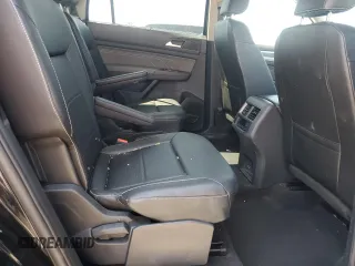 2022 Volkswagen Atlas SEL with VIN 1V2BP2CA9NC519850, listed as a Copart auction lot 61124825 with 26,243 mi miles and Salvage title. Bid and sale history available at DreamBid. Image 11.