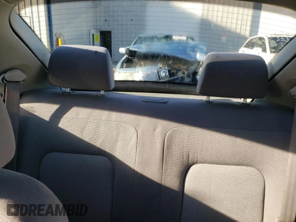 2004 Volkswagen New Beetle Coupe GLS with VIN 3VWCK31C84M416945, listed as a Copart auction lot 82093044 with 110,090 mi miles and Salvage Title. Bid and sale history available at carsss.com. Image 10.