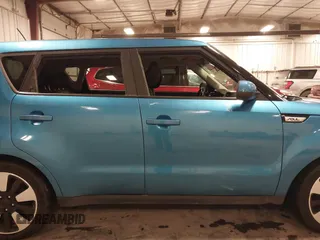 2016 Kia Soul + z VIN KNDJP3A51G7386182, wystawiony jako IAAI lot #41339753 z przebiegiem 144 526 mil mil oraz . Historia ofert i sprzedaży dostępna na DreamBid. Obrazek 13.
