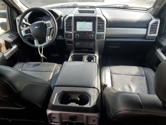 2017 Ford F-350 Platinum with VIN 1FT8W3BT6HED92314, listed as a Copart auction lot 55695235 with 113,463 mi miles and Salvage title. Bid and sale history available at DreamBid. Image 8.