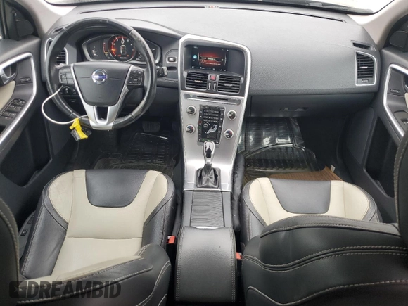 2017 Volvo XC60 Dynamic with VIN YV440MRR4H2083553, listed as a Copart auction lot 44415315 with 138,190 mi miles and Salvage title. Bid and sale history available at DreamBid. Image 8.