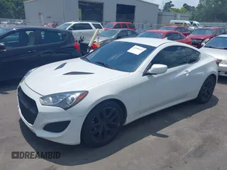 2013 Hyundai Genesis Coupe Premium z VIN KMHHT6KD4DU088543, wystawiony jako IAAI lot #42580445 z przebiegiem 149 303 mil mil oraz . Historia ofert i sprzedaży dostępna na DreamBid. Obrazek 2.