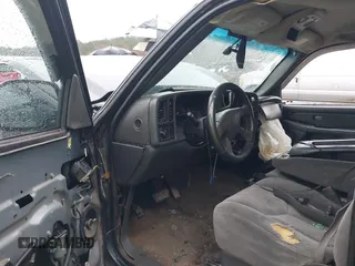 2006 Chevrolet Silverado 1500 LT1 with VIN 2GCEK13T761105028, listed as a IAAI auction lot 41541117 with 356,517 mi miles. Bid and sale history available at carsss.com. Image 5.