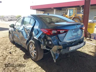 2014 Mazda 3 i Grand Touring with VIN JM1BM1W76E1173191, listed as a IAAI auction lot 41158533 with 120,444 mi miles and . Bid and sale history available at DreamBid. Image 6.