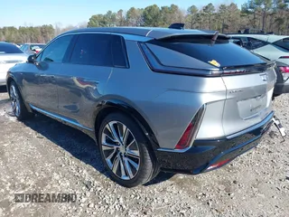 2024 Cadillac LYRIQ Luxury z VIN 1GYKPSRL0RZ127699, wystawiony jako IAAI lot #41358921 z przebiegiem 1114 mil mil oraz . Historia ofert i sprzedaży dostępna na DreamBid. Obrazek 3.