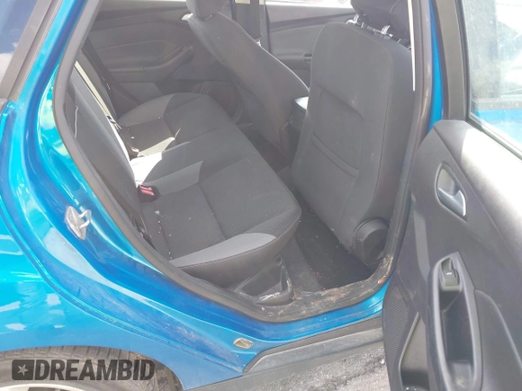 2014 Ford Focus SE with VIN 1FADP3F29EL160431, listed as a IAAI auction lot 42037212 with 112,607 mi miles. Bid and sale history available at carsss.com. Image 8.