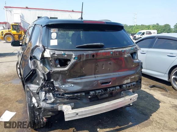 2019 Jeep Compass Limited with VIN 3C4NJDCB3KT624128, listed as a IAAI auction lot 42470893 with 94,350 mi miles and . Bid and sale history available at DreamBid. Image 6.