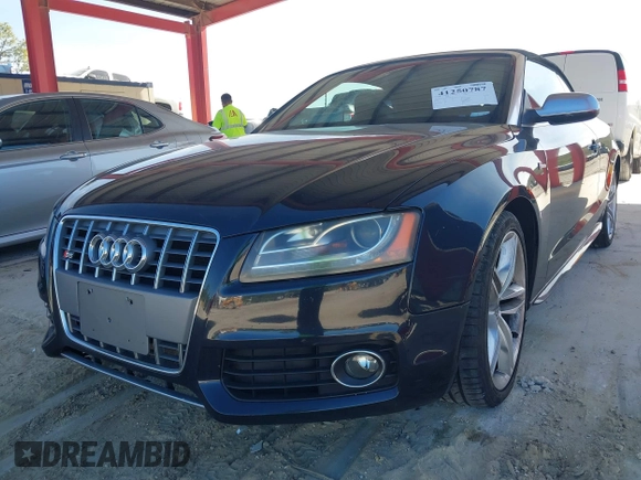 2012 Audi S5 Premium Plus z VIN WAUCGAFH9CN007433, wystawiony jako IAAI lot #41250787 z przebiegiem 107 140 mil mil oraz . Historia ofert i sprzedaży dostępna na DreamBid. Obrazek 17.
