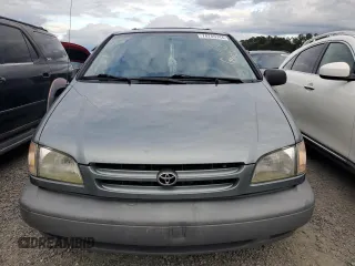 2000 Toyota Sienna LE with VIN 4T3ZF13C6YU258905, listed as a Copart auction lot 74745744 with 0 mi miles and Salvage Title. Bid and sale history available at carsss.com. Image 5.