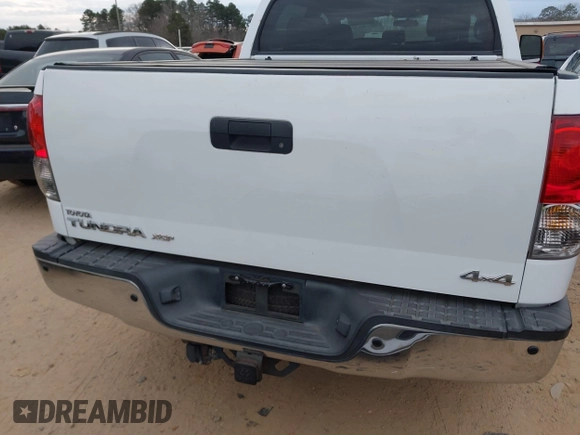 2007 Toyota Tundra SR5 with VIN 5TBDV54117S489964, listed as a IAAI auction lot 41426476 with 217,606 mi miles. Bid and sale history available at carsss.com. Image 16.