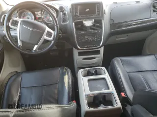 2015 Chrysler Town & Country Touring with VIN 2C4RC1BG6FR695842, listed as a Copart auction lot 53514685 with 136,655 mi miles and Salvage Title. Bid and sale history available at DreamBid. Image 8.