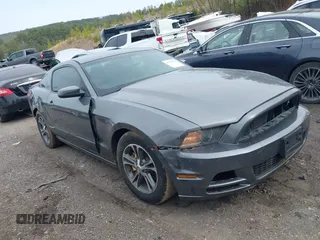 2013 Ford Mustang V6 with VIN 1ZVBP8AMXD5260397, listed as a IAAI auction lot 41729133 with 138,797 mi miles. Bid and sale history available at carsss.com. Image 1.