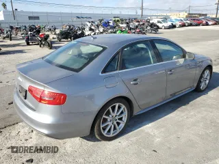 2015 Audi A4 Premium Plus z VIN WAUEFAFL4FN006582, wystawiony jako Copart lot #43193935 z przebiegiem 75 927 mil mil oraz Szkoda całkowita • Salvage title. Historia ofert i sprzedaży dostępna na DreamBid. Obrazek 3.