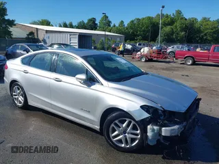 2019 Ford Fusion Titanium with VIN 3FA6P0RUXKR141565, listed as a IAAI auction lot 42323999 with 206,397 mi miles and . Bid and sale history available at DreamBid. Image 1.