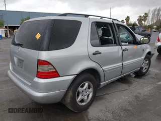 2001 Mercedes-Benz M 320/430/500 with VIN 4JGAB54E61A237617, listed as a IAAI auction lot 41788348 with 178,752 mi miles and . Bid and sale history available at DreamBid. Image 4.