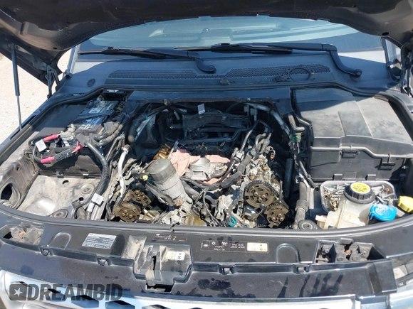 2015 Land Rover LR4 Lux with VIN SALAK2V60FA761288, listed as a IAAI auction lot 42725398 with 114,989 mi miles and . Bid and sale history available at DreamBid. Image 10.