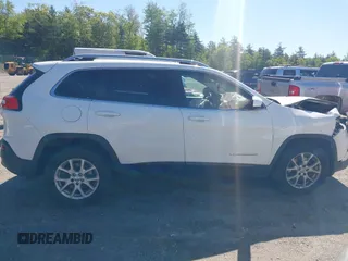 2017 Jeep Cherokee Latitude with VIN 1C4PJMCB6HW520731, listed as a IAAI auction lot 42299903 with 132,527 mi miles and . Bid and sale history available at DreamBid. Image 13.