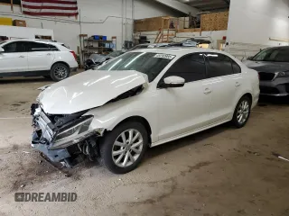 2014 Volkswagen Jetta Sedan SE with VIN 3VWD17AJ6EM377996, listed as a Copart auction lot 49292985 with 141,158 mi miles and Clean Title. Bid and sale history available at carsss.com. Image 1.