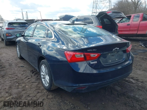 2018 Chevrolet Malibu LT z VIN 1G1ZD5ST7JF214362, wystawiony jako IAAI lot #41676417 z przebiegiem 73 908 mil mil oraz . Historia ofert i sprzedaży dostępna na DreamBid. Obrazek 3.