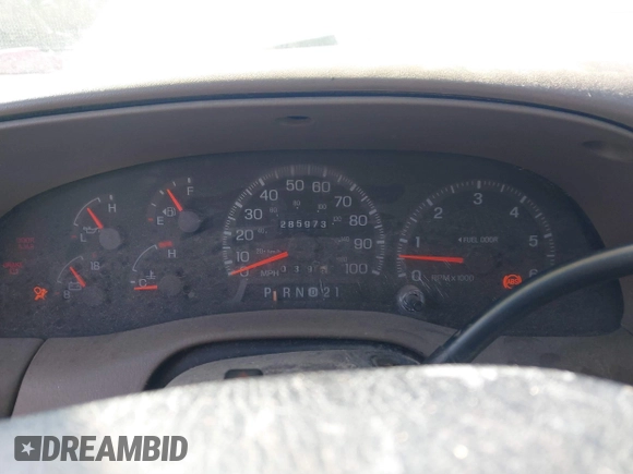 1997 Ford F-150 XL with VIN 1FTDX18W0VND35992, listed as a IAAI auction lot 41718167 with 285,973 mi miles. Bid and sale history available at carsss.com. Image 7.