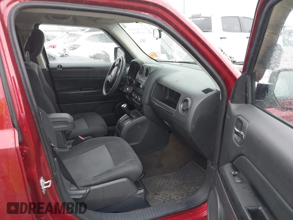 2015 Jeep Patriot Sport with VIN 1C4NJRBB0FD426312, listed as a IAAI auction lot 41435886 with 49,650 mi miles and . Bid and sale history available at carsss.com. Image 5.
