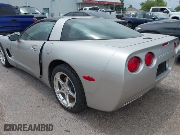 2004 Chevrolet Corvette with VIN 1G1YY22G645132408, listed as a IAAI auction lot 42110641 with 32,707 mi miles and . Bid and sale history available at DreamBid. Image 3.
