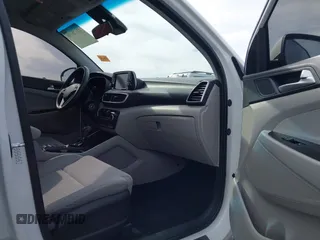 2020 Hyundai Tucson SE z VIN KM8J2CA4XLU159781, wystawiony jako IAAI lot #42170758 z przebiegiem 108 655 mil mil oraz . Historia ofert i sprzedaży dostępna na DreamBid. Obrazek 5.
