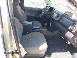 2017 Toyota Tacoma SR с VIN 5TFSX5ENXHX057797, выставлен на аукционе IAAI как лот 41951584 с пробегом 113 113 миль миль и . История ставок и продаж доступна на DreamBid. Изображение 5.